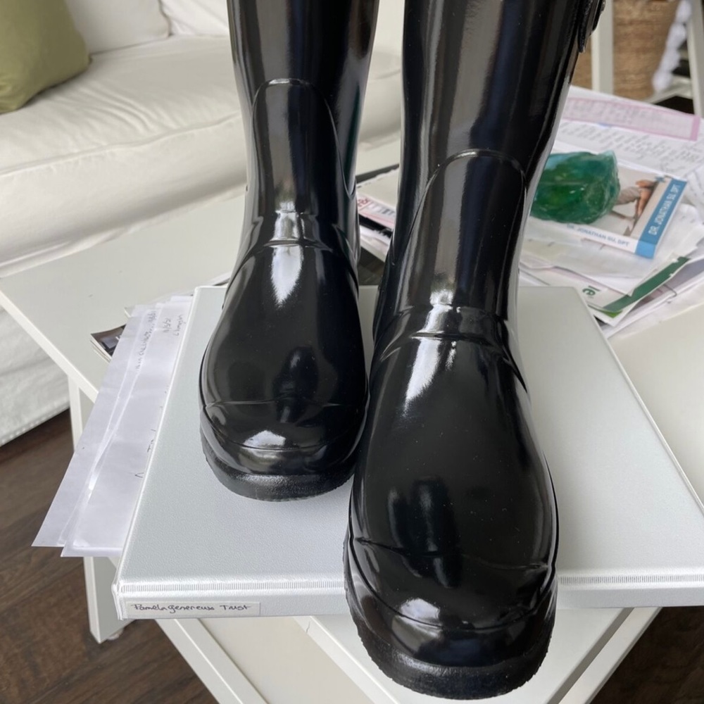 Hunter Women’s Original Short Gloss Rain Boots